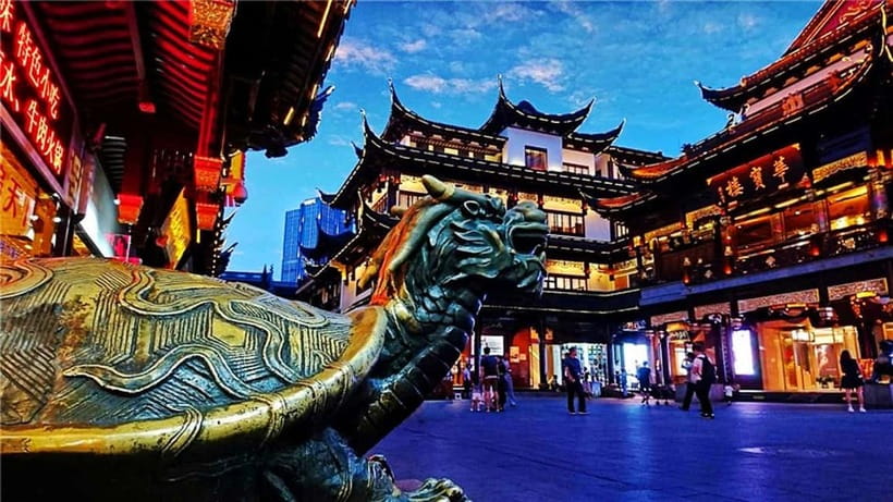 Shanghai: 4-Hour Private Customizable City Tour - Private car, Uber, or metro