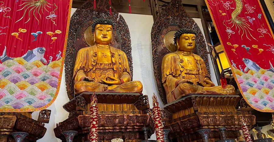 Shanghai: 8-Hour Guided Tour of Old and New City Highlights - Key points at a glance