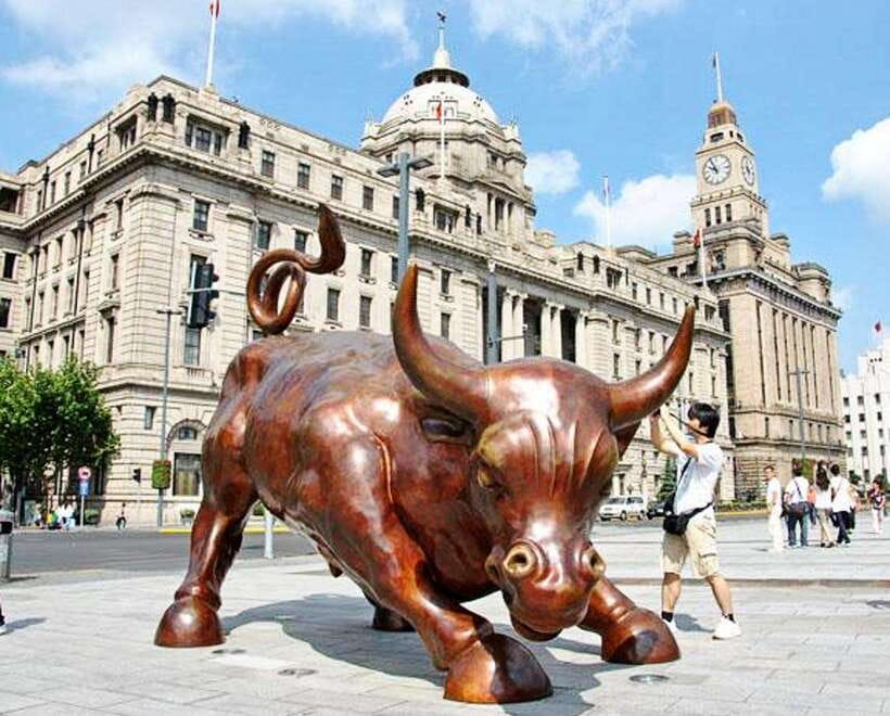Shanghai Airport Layover Tour with Amazing City Highlights - The Bund: Shanghai’s Best Two-Sided View