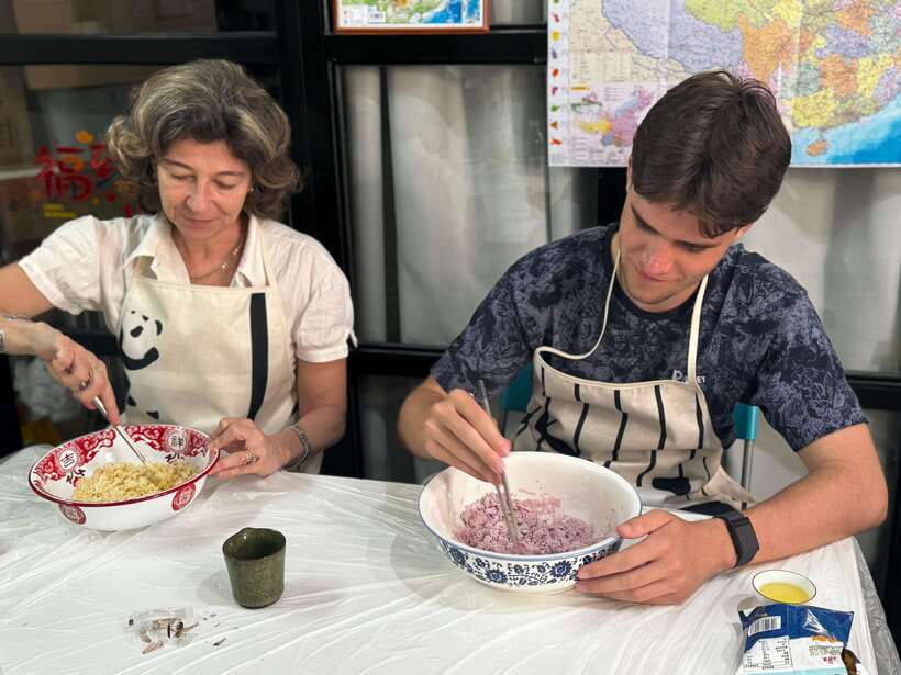 Shanghai-Cooking Dumpling & Meal in Local Family-w/Vegan - The family setting is the real cultural lesson