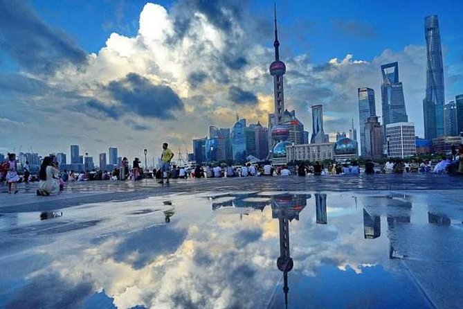 Shanghai Downtown Hotel to Pudong Airport One Way Private Transfer - Choose the vehicle by luggage, not just by head count