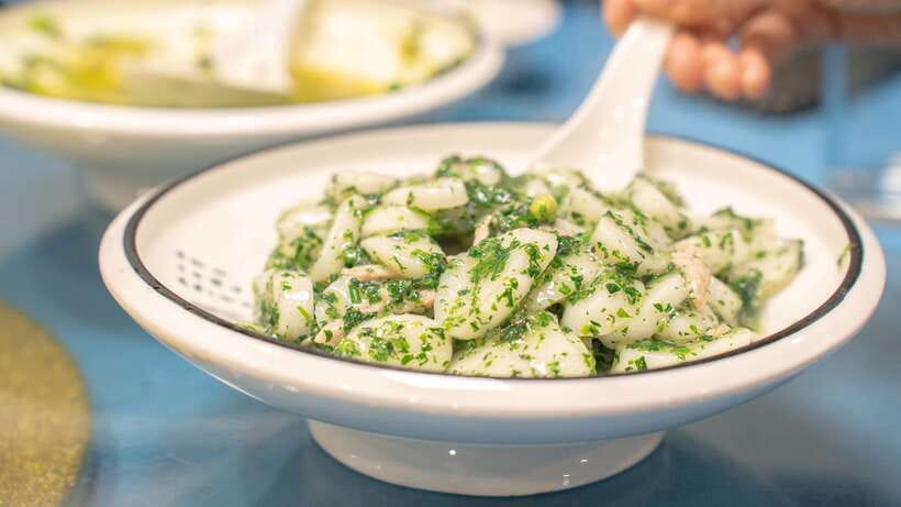 Shanghai: Evening Walking Food Tour - Why this food walk works in Shanghai
