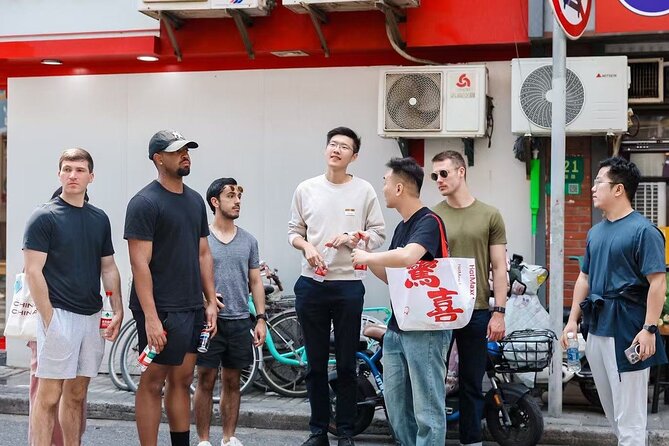 Shanghai Food and Culture Tour (10 dishes, 5 eateries) - Starting on Nanjing Road