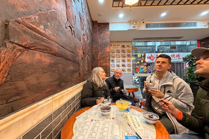 Shanghai Food and Culture Tour (10 dishes, 5 eateries) - What the guides add to the meal