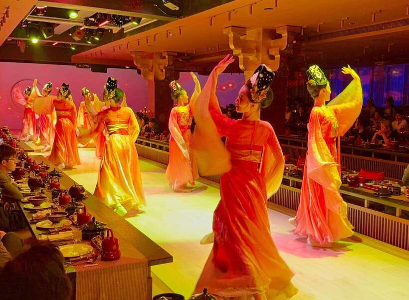 Shanghai Guided Royal Banquet Photo (Incl) with Massage Opt - The Six Rites That Shape the Evening