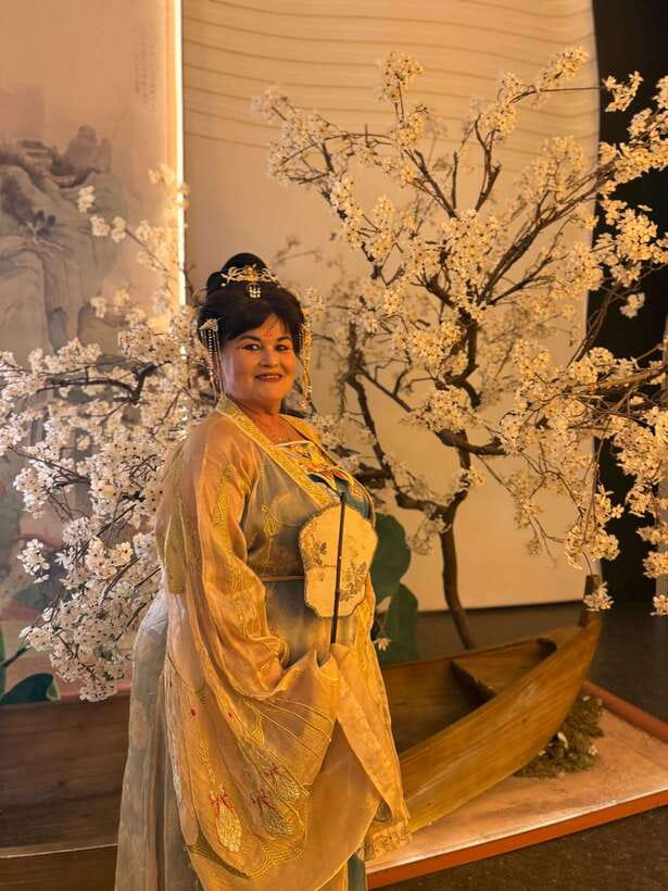Shanghai Guided Royal Banquet Photo (Incl) with Massage Opt - Timing, Reservations, and Practical Details