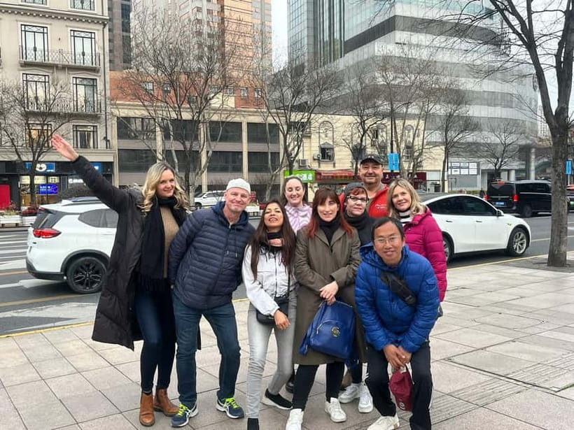 Shanghai Highlights Walking Tour With A Real Local - Meeting beside East Nanjing Road