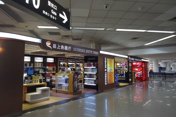Shanghai Hongqiao Airport Private Departure Transfer in English Services - How the $66.99 price works in real life