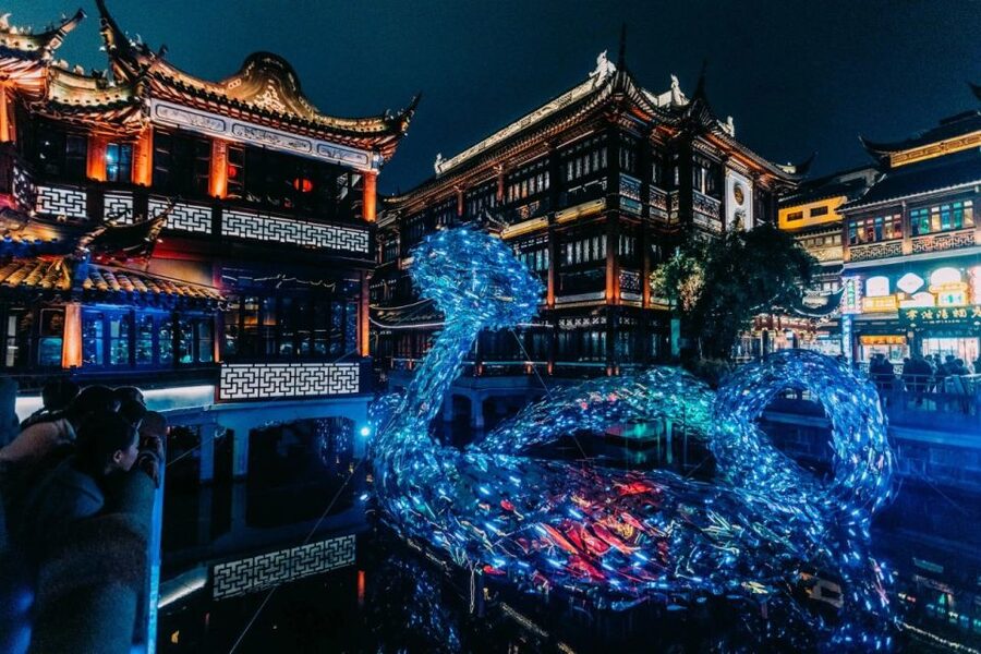 Shanghai in 5 Hours: River Cruise, Shanghai Tower & Dining - The Bund and Shanghai’s two faces