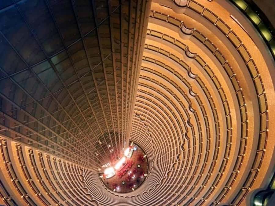 Shanghai Jinmao Tower 88th floor sightseeing hall - Should you book the 88th-floor hall?