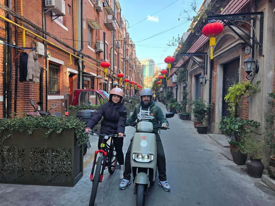Shanghai Must-See and Foodie Test Bike Tour( Day & Night) - The Bund: Shanghai’s Best Big View