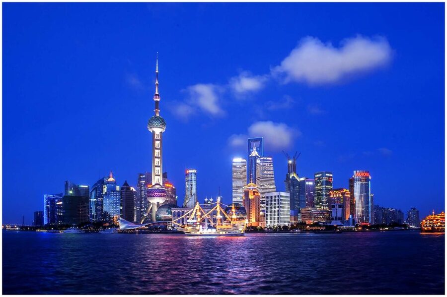 Shanghai: Night River Cruise Tour with Xinjiang Style Dining - The evening pickup keeps the plan simple
