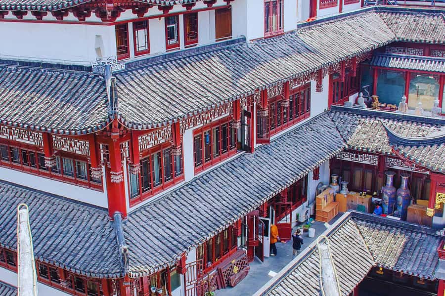 Shanghai：Old Town, Yu Garden, Zhujiajiao Water Town Bus Tour - Zhujiajiao’s canals and stone bridges