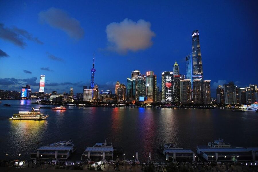 Shanghai: Private and Personalized Guided Tour - Starting with Yu Garden and Shanghai Old Street