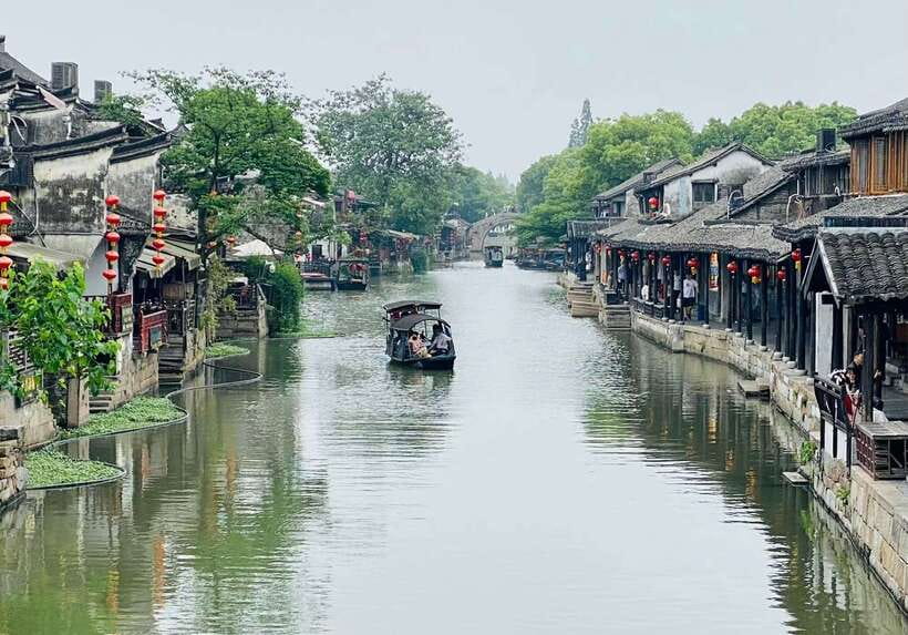 Shanghai: Private Shanghai & Zhujiajiao Tour with Lunch - Who should book this private Shanghai tour?