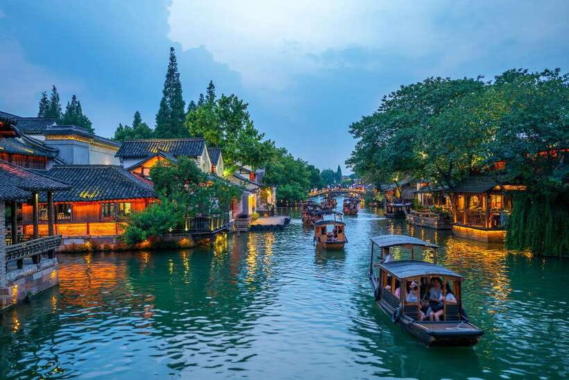 Shanghai: Private Shanghai & Zhujiajiao Tour with Lunch - Lunch and the value of local advice