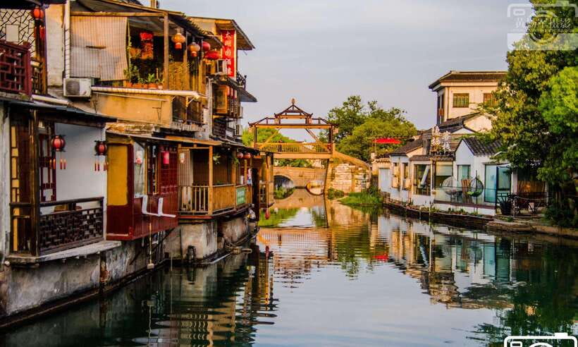 Shanghai: Private Shanghai & Zhujiajiao Tour with Lunch - The guide and driver make the difference