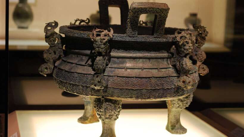 Shanghai: Private Tour of the Shanghai Museum - Why a guided visit helps at the Shanghai Museum