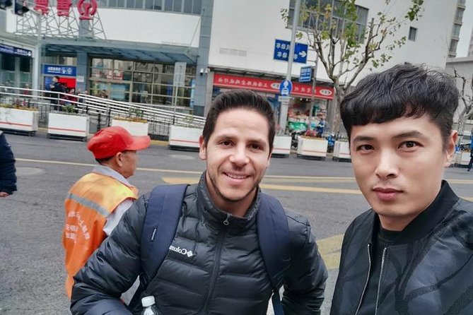 Shanghai Pudong Airport to Shanghai Hotels: Private with Meet & Greet Service - Help with money, SIM cards, and hotel arrival
