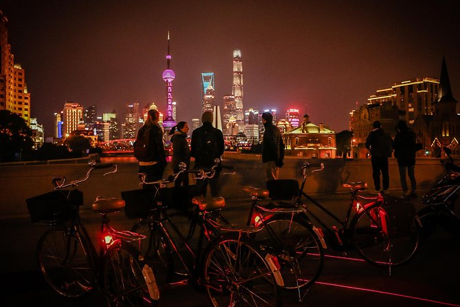 Shanghai Small-Group Night Tour by Bike - Yu Garden and the atmosphere of Old Town