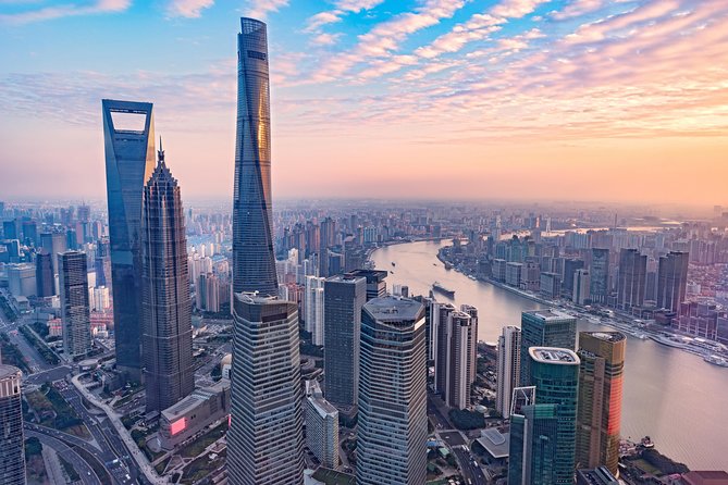 Shanghai Tower Admission Ticket - Reaching the entrance and using the QR code