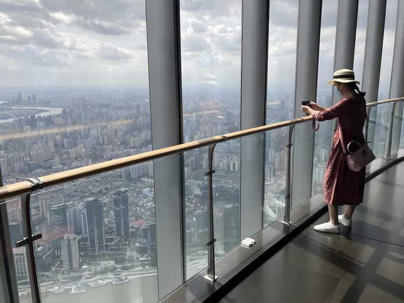 Shanghai Tower Admission ticket with express option - Riding to the 118th floor at 546 meters