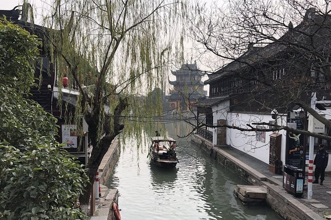 Shanghai Yu Garden, The Bund & Zhujiajao Water Town Bus Tour - Who will get the most from this day