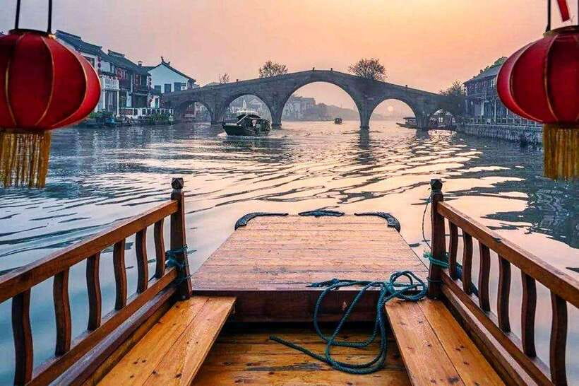 Shanghai: Zhujiajiao Private Tour w/ Boat Ride & Garden - What the private format is really worth