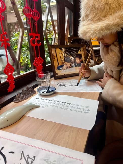 Shanghai: Zhujiajiao Water Town with Calligraphy Experience - The ride from Shanghai to the old town