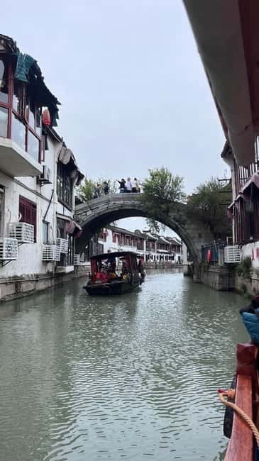 Shanghai: Zhujiajiao Water Town with Calligraphy Experience - Choosing the calligraphy lesson
