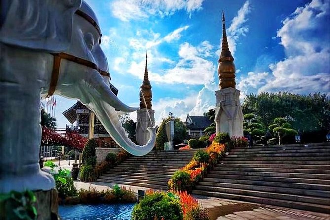Shenzhen Private Flexible Day Tour with Guide and Driver Service - Huaqiang North Road, Shenzhen’s shopping and technology side