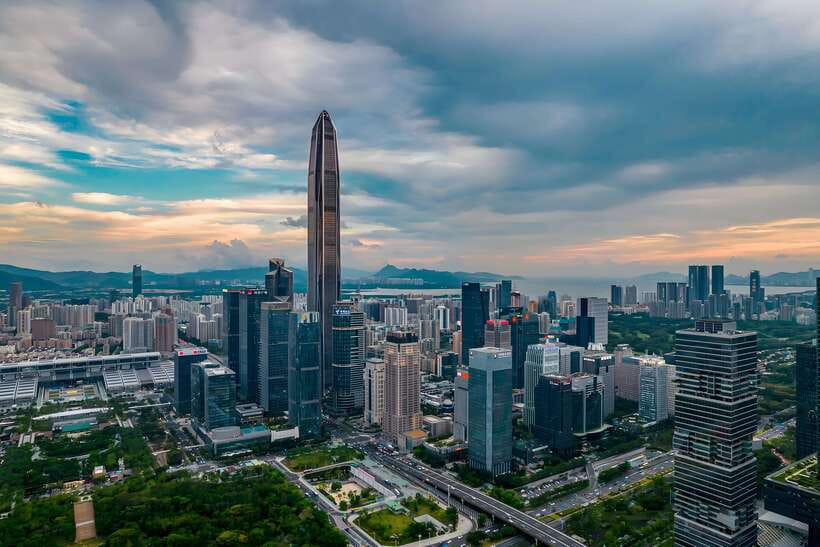 ShenZhen: Tallest Building with Luxury Meal on Highest Floor - Finding Ping An Finance Center in Futian