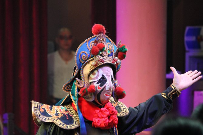 Skip the Line: Sichuan Opera Chengdu Ticket - Tea, food, and the theater setting