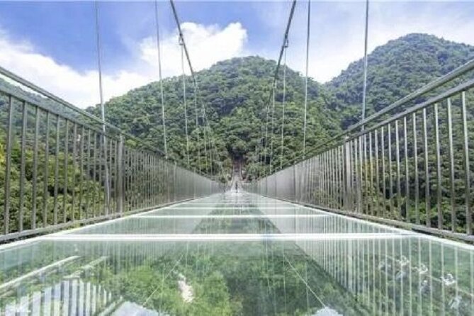 Skywalk Glass Bridge and Waterfall Ravine Half Day Private Tour - From Guangzhou streets to Gulong Gorge