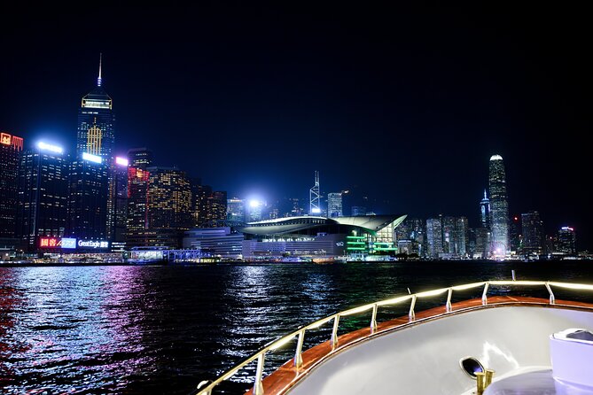 STARLIGHT: Victoria Harbour Night Yacht Tour - Why Hong Kong looks better from Victoria Harbour
