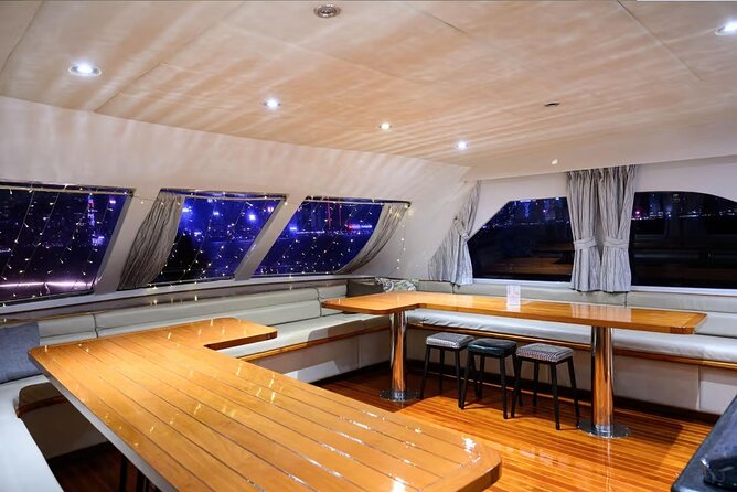 STARLIGHT: Victoria Harbour Night Yacht Tour - Where the price makes sense