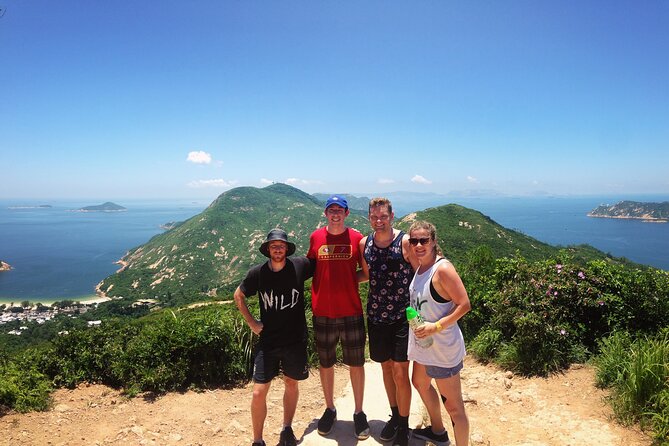 The Dragon's Back Hiking Tour, Hong Kong - The ridge: the photographic high point