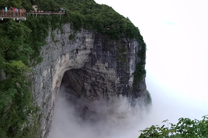 Tianmen Mountain(Glass Walking Way) day tour - What the private guide adds to the day