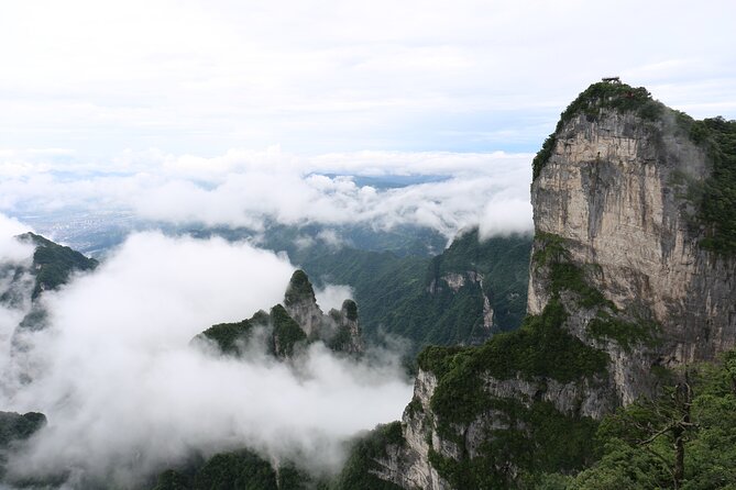 Tianmen Mountain(Glass Walking Way) day tour - Should you book the Tianmen Mountain glass walkway tour?
