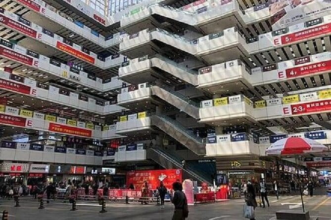 Translator Shopping Assistant and Business Tour Guide Service - Shahe Clothing Wholesale Market: a focused one-hour stop