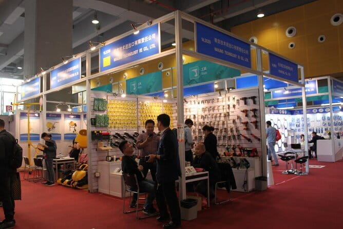 Translator Shopping Assistant and Business Tour Guide Service - How to make the four to eight hours count