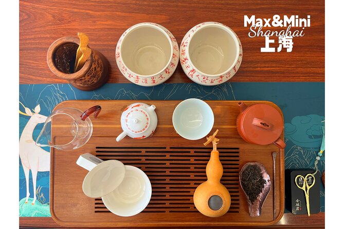 Unlock Chinese Tea: Culture, Science, Tasting & Hands-on Brewing - Tea culture in a private Old Town room