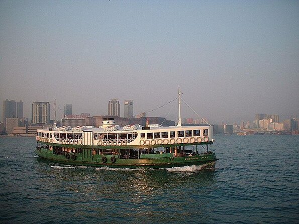 Victoria Harbour Yacht Night Cruise - DREAMER：Tourguide & Photos - The short version: a scenic harbor ride with useful extras
