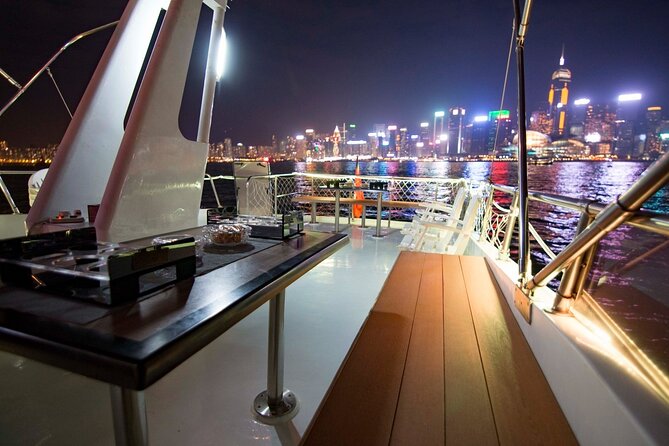 Victoria Harbour Yacht Night Cruise - DREAMER：Tourguide & Photos - Boarding at Central or Tsim Sha Tsui