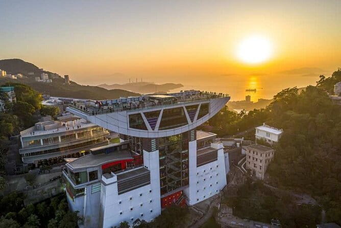Victoria Peak Tram and Sky Terrace 428 Admission Hong Kong - What the six-minute tram ride is really like