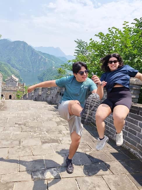 Water-Great Wall Odyssey: Hike & Cruise One Day Tour - Crossing into Huanghuacheng and taking the boat