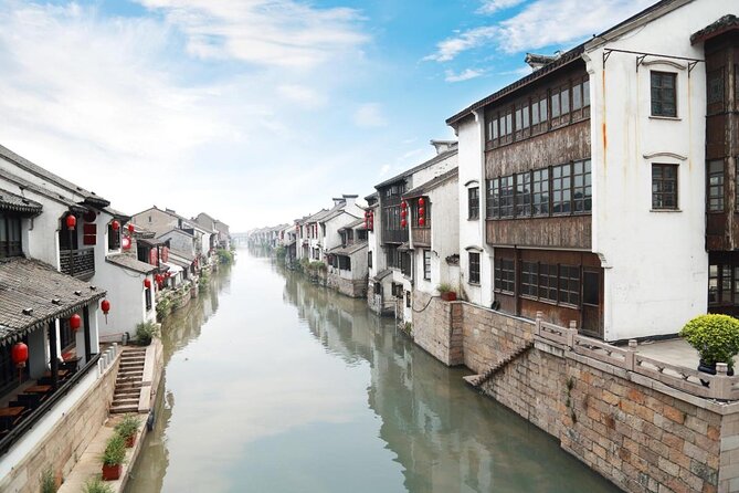 Wuzhen Water Town Delight Tour With Riverside Lunch Experience - Key points to know before you book