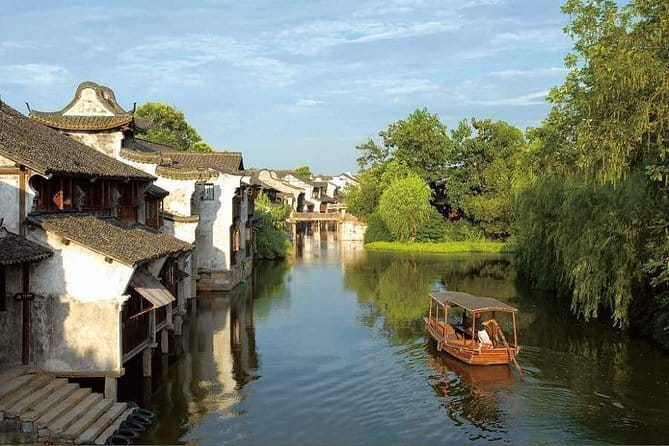 Wuzhen Water Town Self-Guided Tour with Private Transfer from Hangzhou - Why Wuzhen works well as a day trip from Hangzhou