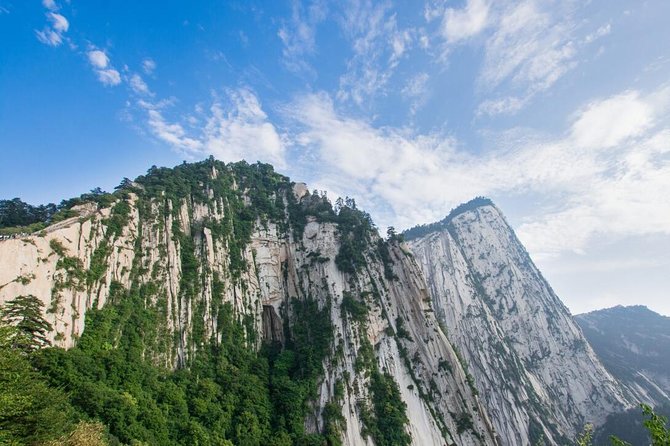 Xi'an Huashan Mountain Adventure Day Tour - Three routes and a free hiking period