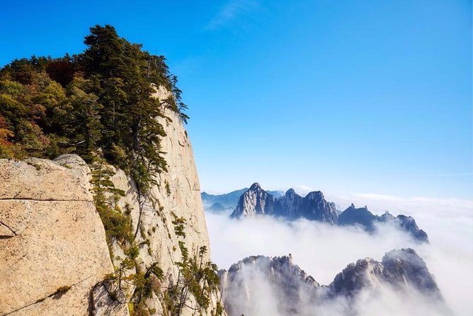 Xi'an Huashan Mountain Adventure Day Tour - Leaving Xi’an at 8:30 in a private vehicle